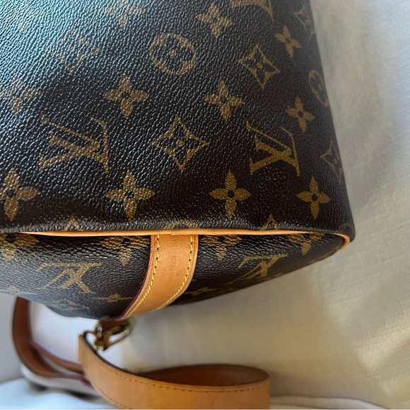 LOUIS VUITTON SPEEDY BANDOULIE’RE 30 - Picture 9 of 14